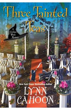 Three Tainted Teas - Lynn Cahoon