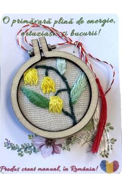 Brosa martisor: Mini gherghef. Lacramioara