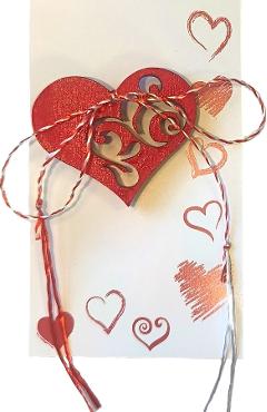 Martisor brosa din lemn: Inima rosie
