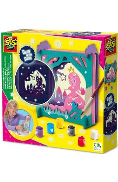 Set creativ: Glow in the Dark. Povesti cu umbre